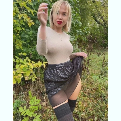 � ������  �e��  ��������
